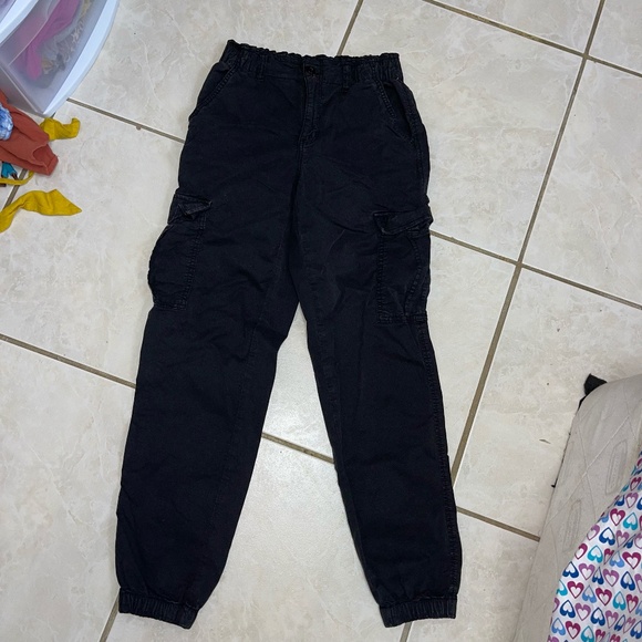 252. American Eagle Black Jogger Pants Size 0 - Picture 1 of 4